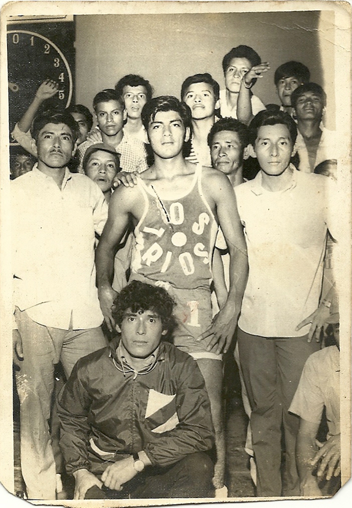 red de oro octubre 1970